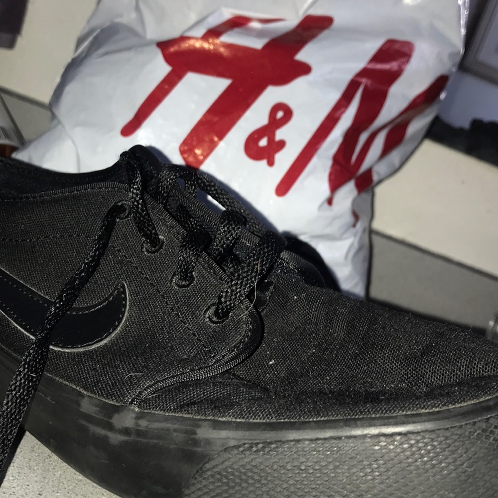 Nike black shoes